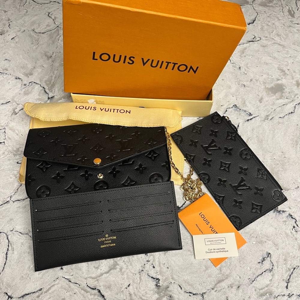 Authentic Louis Vuitton Purse with removable wallets